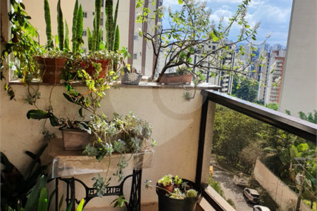 Apartamento à venda com 4 quartos, sendo 2 suítes, em Vila Suzana, São Paulo, SP