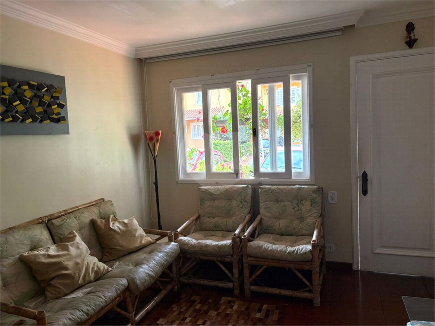 Casa à venda com 3 quartos, sendo 1 suíte, no condomínio Villagio Vicino, São Paulo - SP