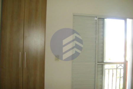 Casa à venda com 3 quartos, sendo 1 suíte, no condomínio Res Green Ville, São Paulo - SP