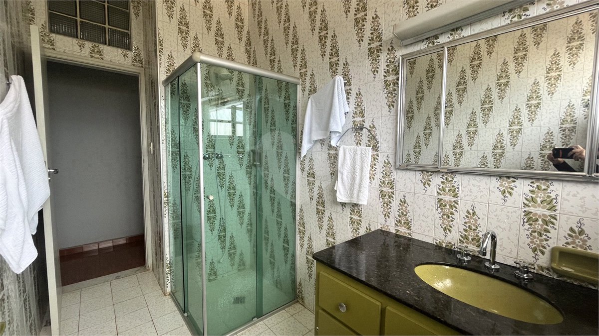 Casa Térrea com 3 dormitórios no Centro de Atibaia