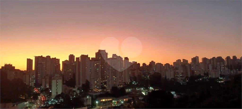 Apartamento à venda com 2 suítes em Parque do Morumbi, São Paulo, SP