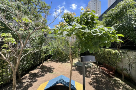 Apartamento à venda com 2 suítes em Vila Romana, São Paulo, SP