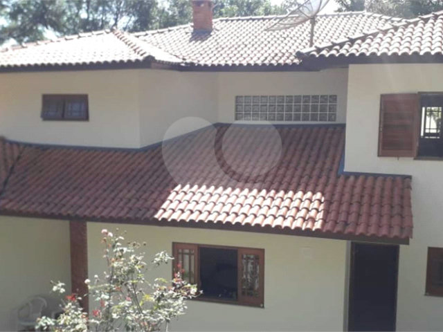 Casa à venda com 3 quartos, sendo 4 suítes,  no condomínio Alpes da Cantareira, Mairiporã - SP