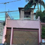 Sobrado à venda com 3 quartos, sendo 1 suíte,  em Parque Ipê, São Paulo, SP