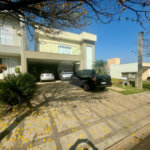 Casa à venda com 3 suítes no condomínio Lago da Serra, Araçoiaba da Serra - SP