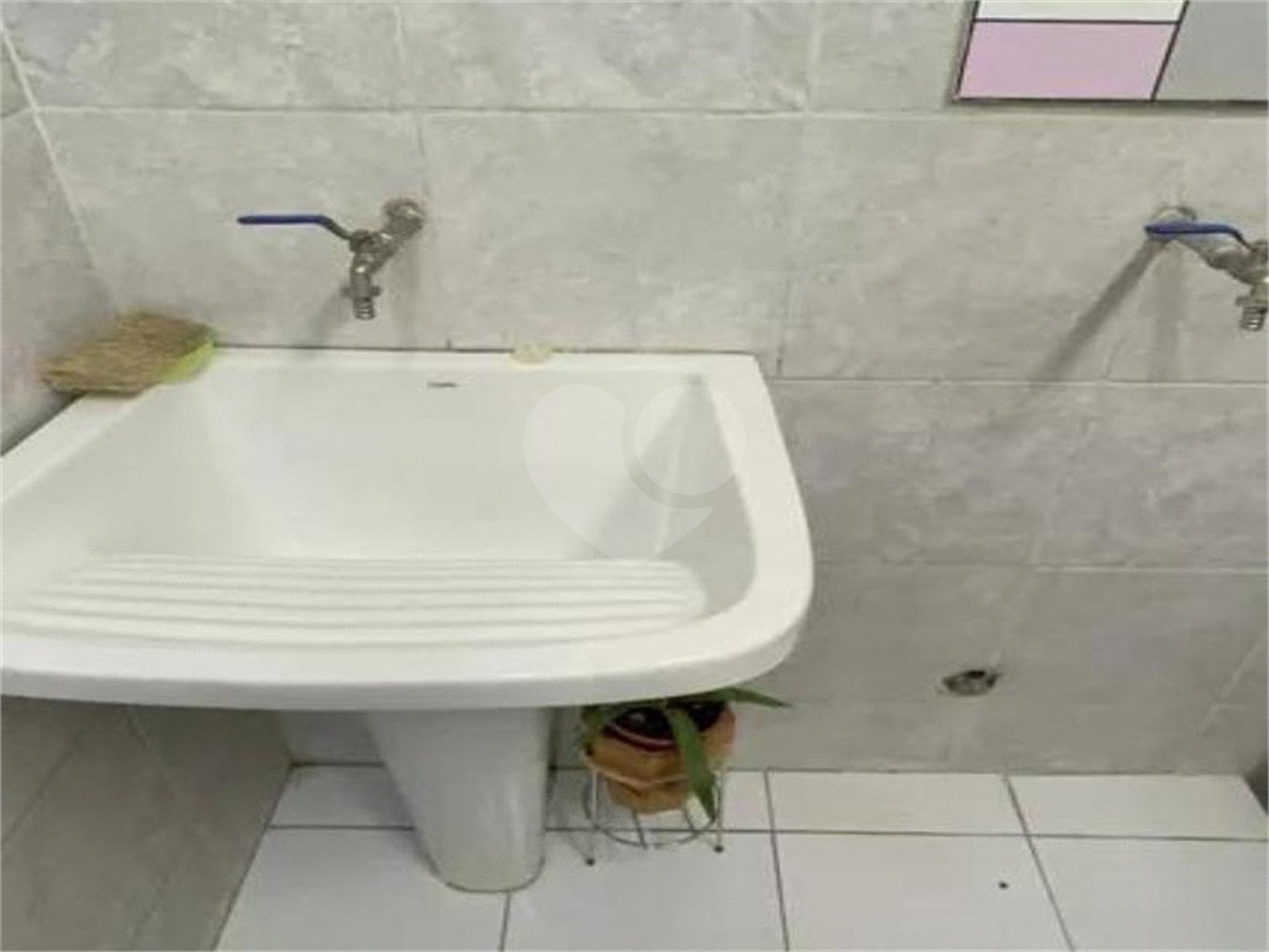 Loja à venda ou para alugar com 9 quartos, sendo 5 suítes, em Pinheiros, São Paulo, SP