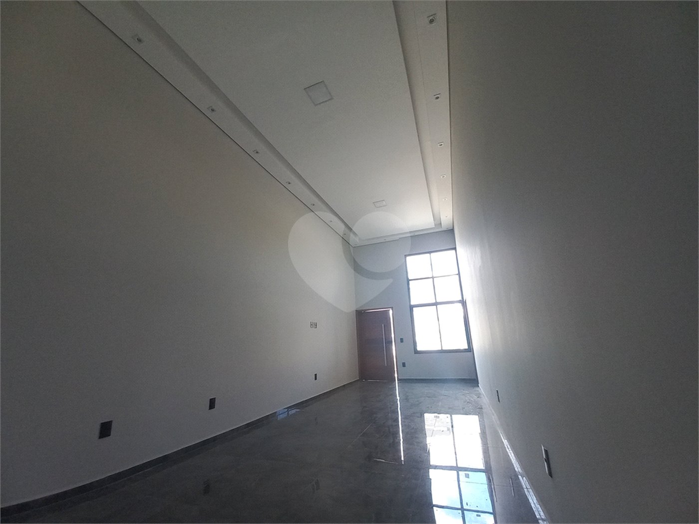 Casa à venda com 3 quartos, sendo 1 suíte, no condomínio Horto Florestal Villagio, Sorocaba - SP