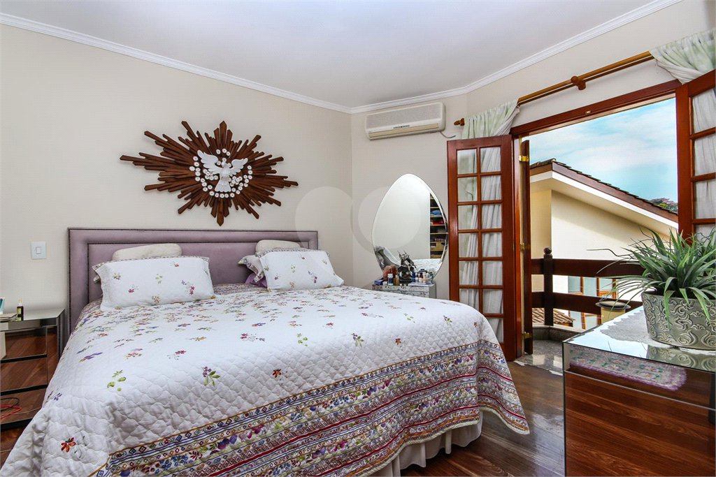 Casa à venda com 5 quartos, sendo 3 suítes, em City América, São Paulo, SP
