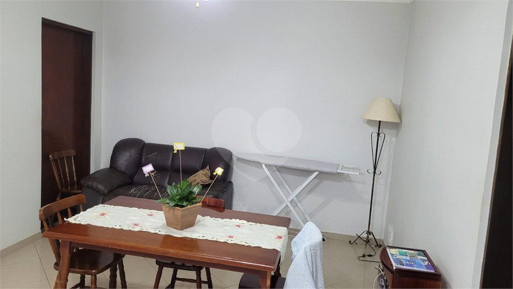 Casa à venda com 6 quartos, sendo 2 suítes, em Laranjeiras, Caieiras, SP