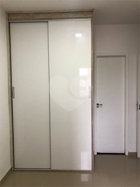 Apartamento à venda com 2 quartos, sendo 1 suíte,  em Villa Di Cesar, Mogi das Cruzes, SP