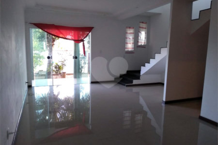 Casa à venda com 3 quartos, sendo 2 suítes,  em Rasa, Armação dos Búzios, RJ