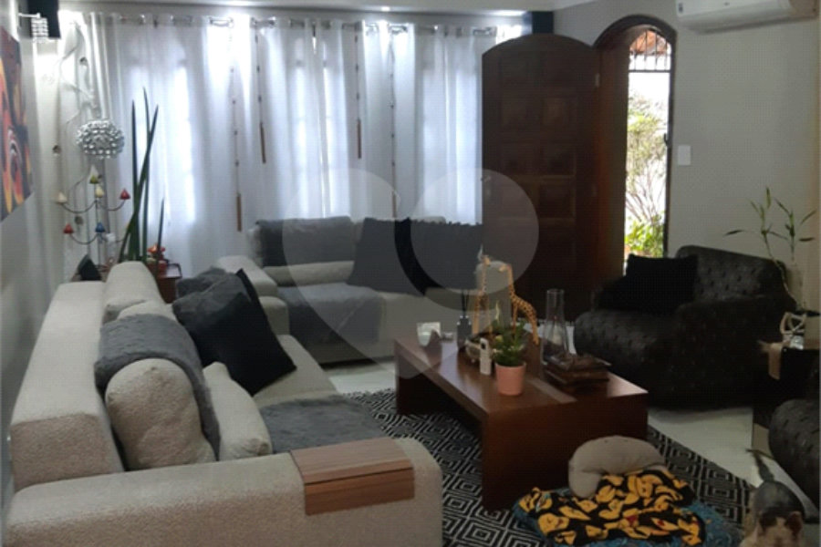 Sobrado à venda com 3 quartos, sendo 1 suíte, em Vila Mazzei, São Paulo, SP