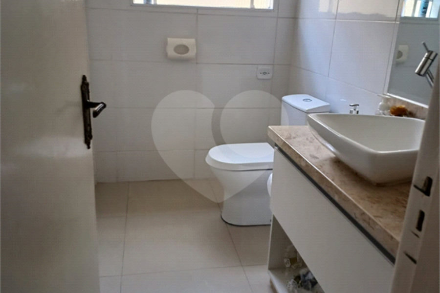 Sobrado à venda com 4 quartos, sendo 1 suíte, em Santana, São Paulo, SP