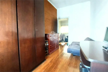 Casa à venda com 4 quartos, sendo 1 suíte,  em Lapa, São Paulo, SP