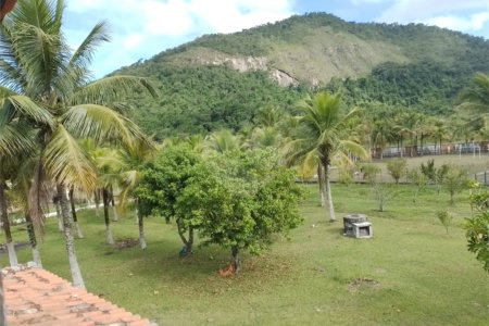 Sítio à venda com 4 quartos, sendo 3 suítes, em Caxito, Maricá, RJ
