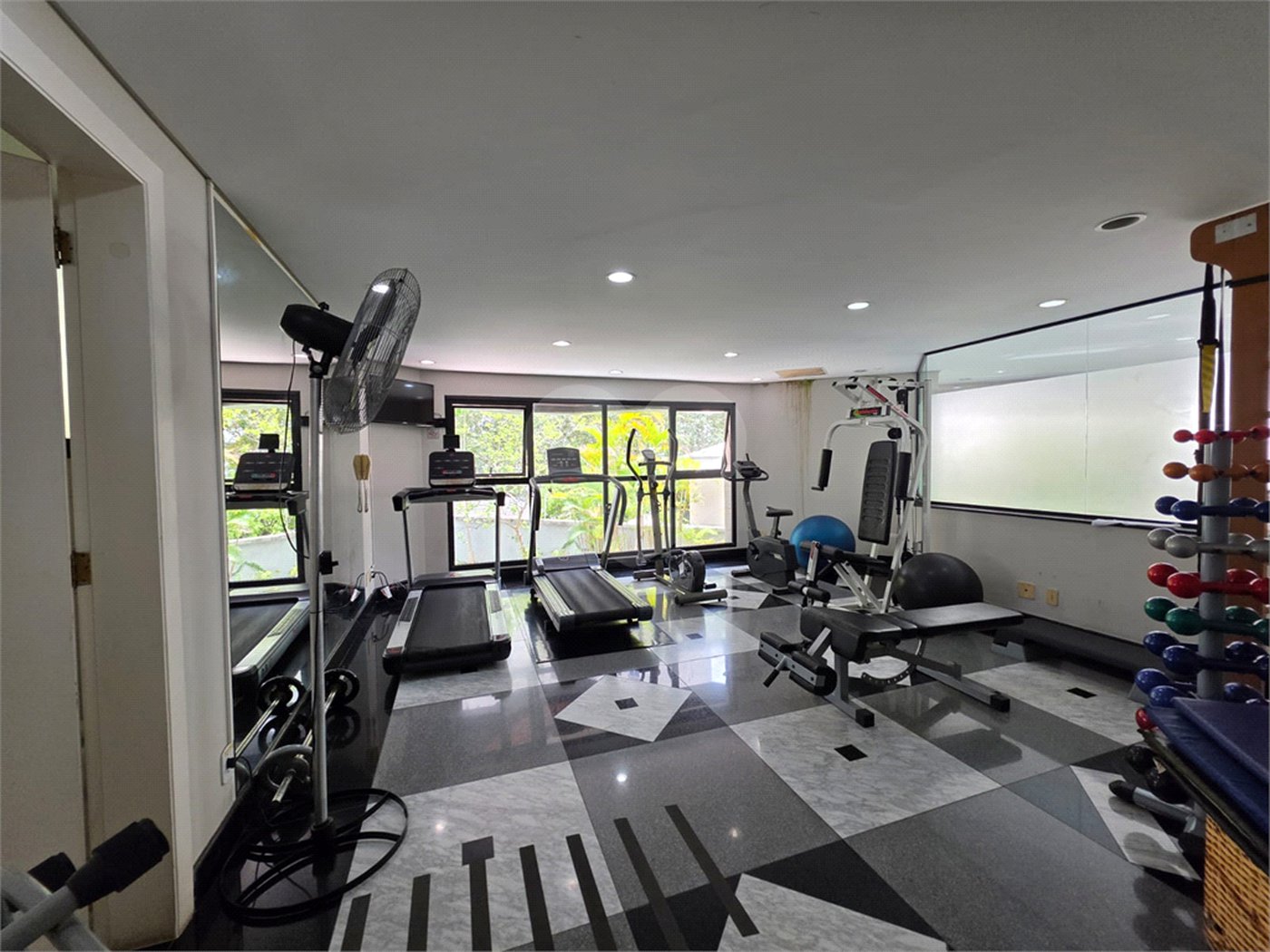 Apartamento à venda com 3 suítes em Vila Uberabinha, São Paulo, SP