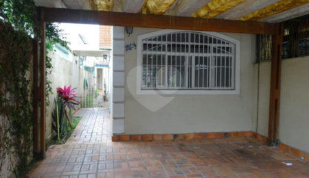 Sobrado à venda com 3 quartos, sendo 1 suíte, em Cidade Monções, São Paulo, SP