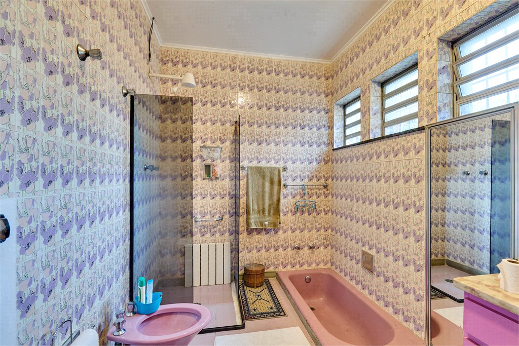 Casa de Vila à venda com 4 quartos, sendo 3 suítes,  em Alto da Boa Vista, São Paulo, SP