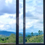 Casa à venda com 3 quartos, sendo 2 suítes, no condomínio Altos de São Roque, São Roque - SP