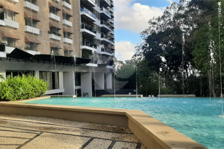 Apartamento à venda com 4 quartos, sendo 1 suíte, em Alto da Boa Vista, São Paulo, SP