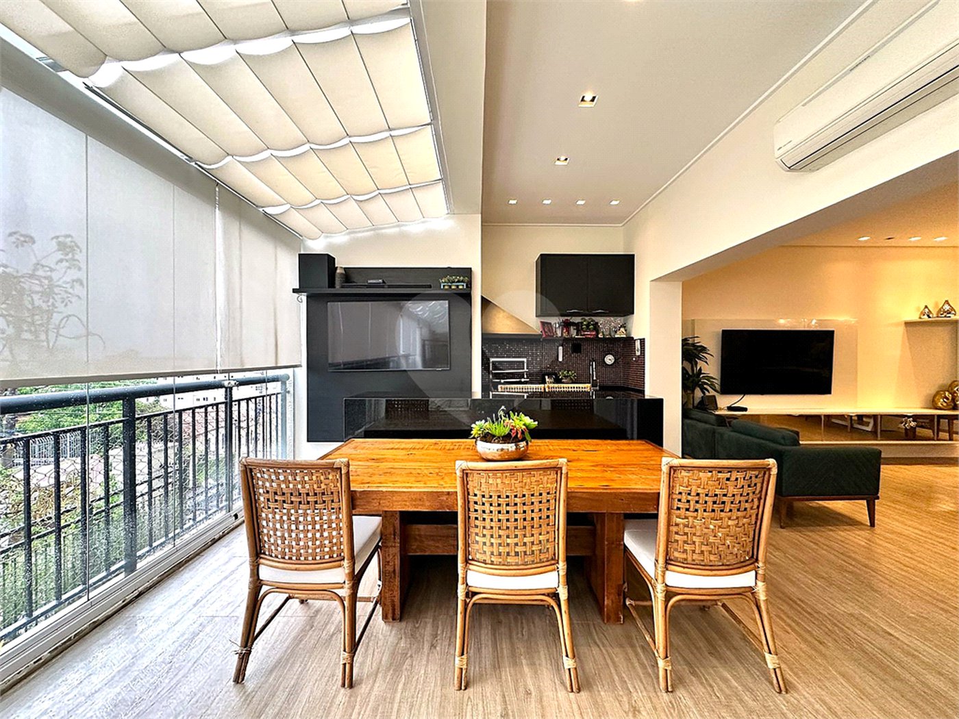 Apartamento à venda com 3 quartos, sendo 2 suítes, em Tremembé, São Paulo, SP