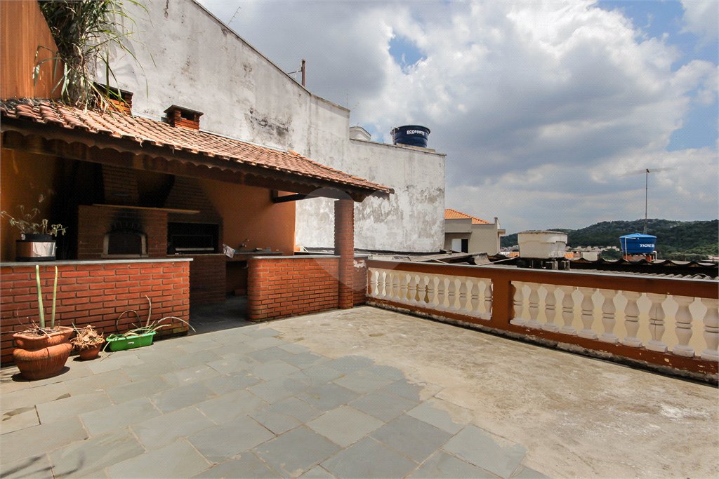 Sobrado à venda com 3 quartos, sendo 2 suítes, em Vila Clarice, São Paulo, SP