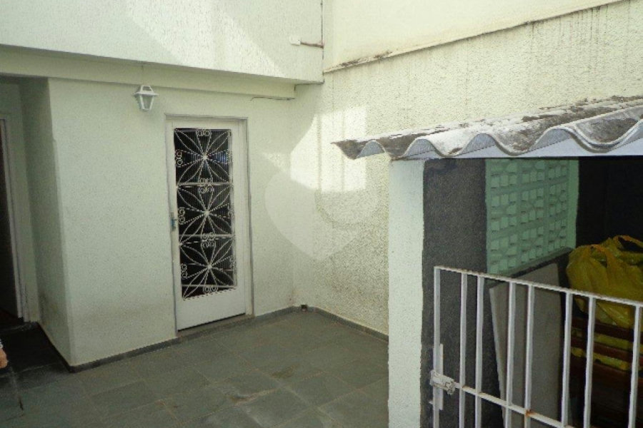 Sobrado à venda com 4 quartos, sendo 1 suíte, em Jardim Floresta, São Paulo, SP