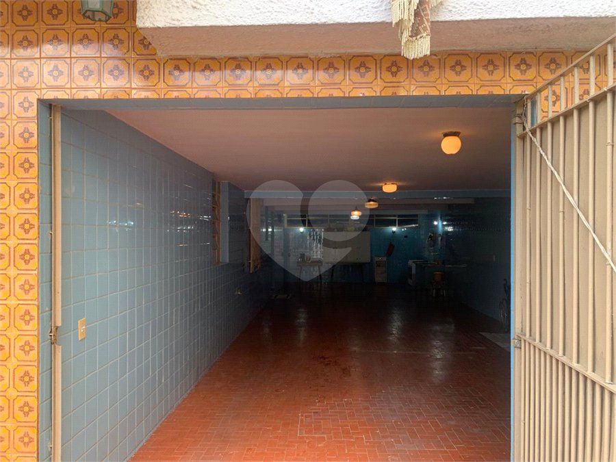 Casa à venda ou para alugar com 6 quartos, sendo 2 suítes, em Parque São George, Cotia, SP