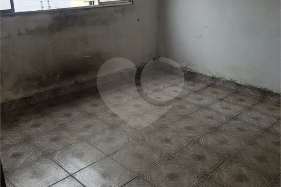 Casa à venda com 3 quartos em Parque Vitória, São Paulo, SP