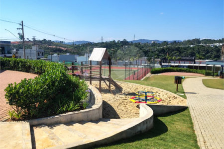 Terreno à venda com 3 quartos, sendo 1 suíte, no condomínio Paradise Gardens I, Mogi das Cruzes - SP