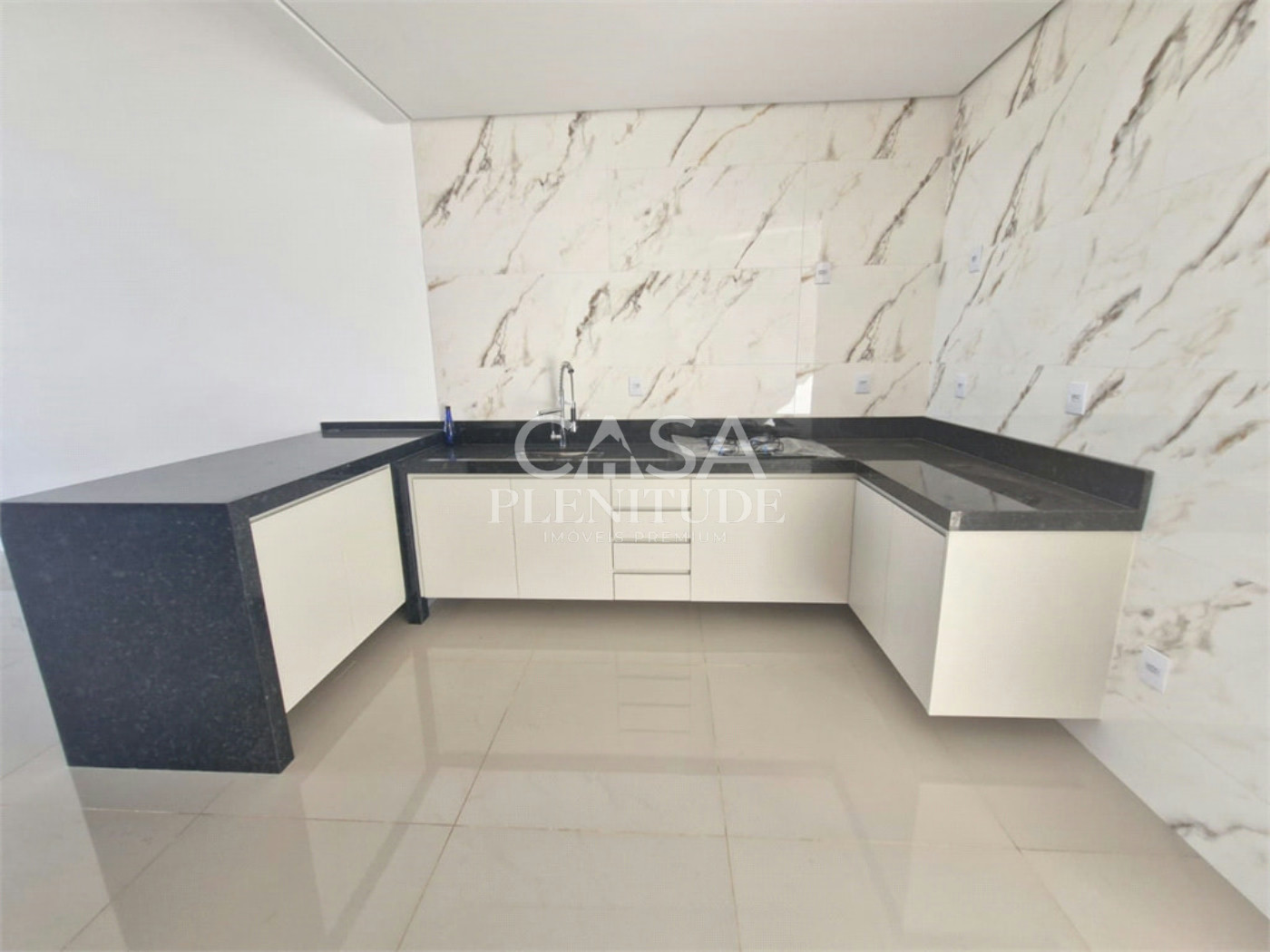 Casa em condomínio à venda com 3 quartos, sendo 1 suíte, em Cajuru do Sul, Sorocaba, SP