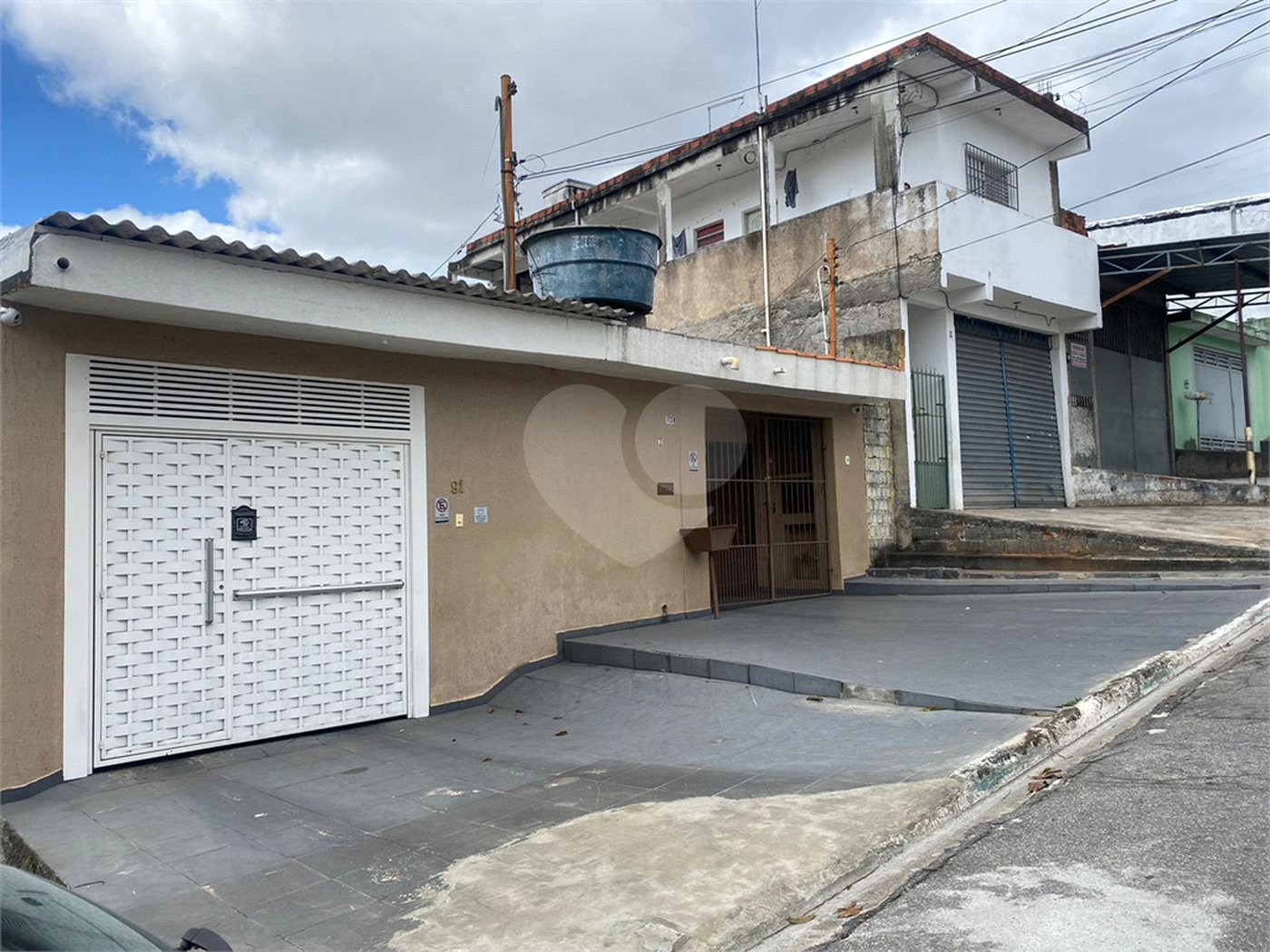 Casa à venda com 3 quartos em Jardim Santa Helena, Poá, SP