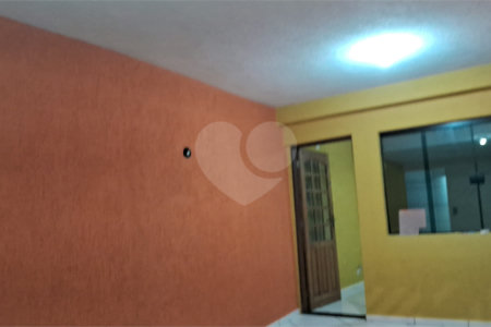 Sobrado à venda com 4 quartos em Vila Aimoré, São Paulo, SP
