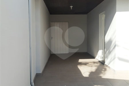 Casa à venda com 4 quartos em Lopes de Oliveira, Sorocaba, SP