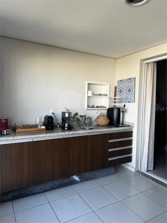 Apartamento à venda com 3 quartos, sendo 1 suíte, em Parque Reboucas, São Paulo, SP
