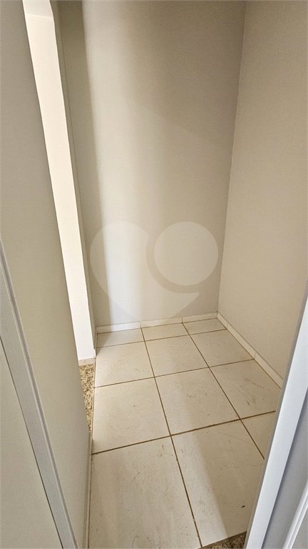 Sobrado à venda com 3 quartos, sendo 2 suítes, em Jardim Rossignatti, Indaiatuba, SP