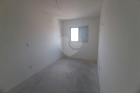 Apartamento à venda com 2 quartos, sendo 1 suíte,  em Parada Inglesa, São Paulo, SP