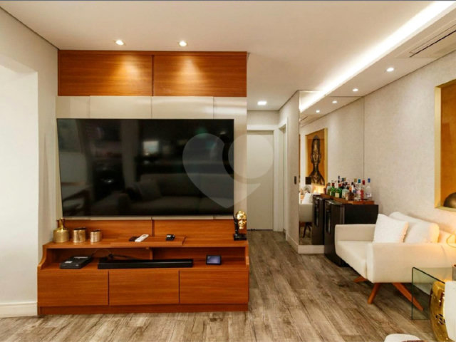 Apartamento à venda com 2 quartos, sendo 1 suíte,  em Vila Maria, São Paulo, SP