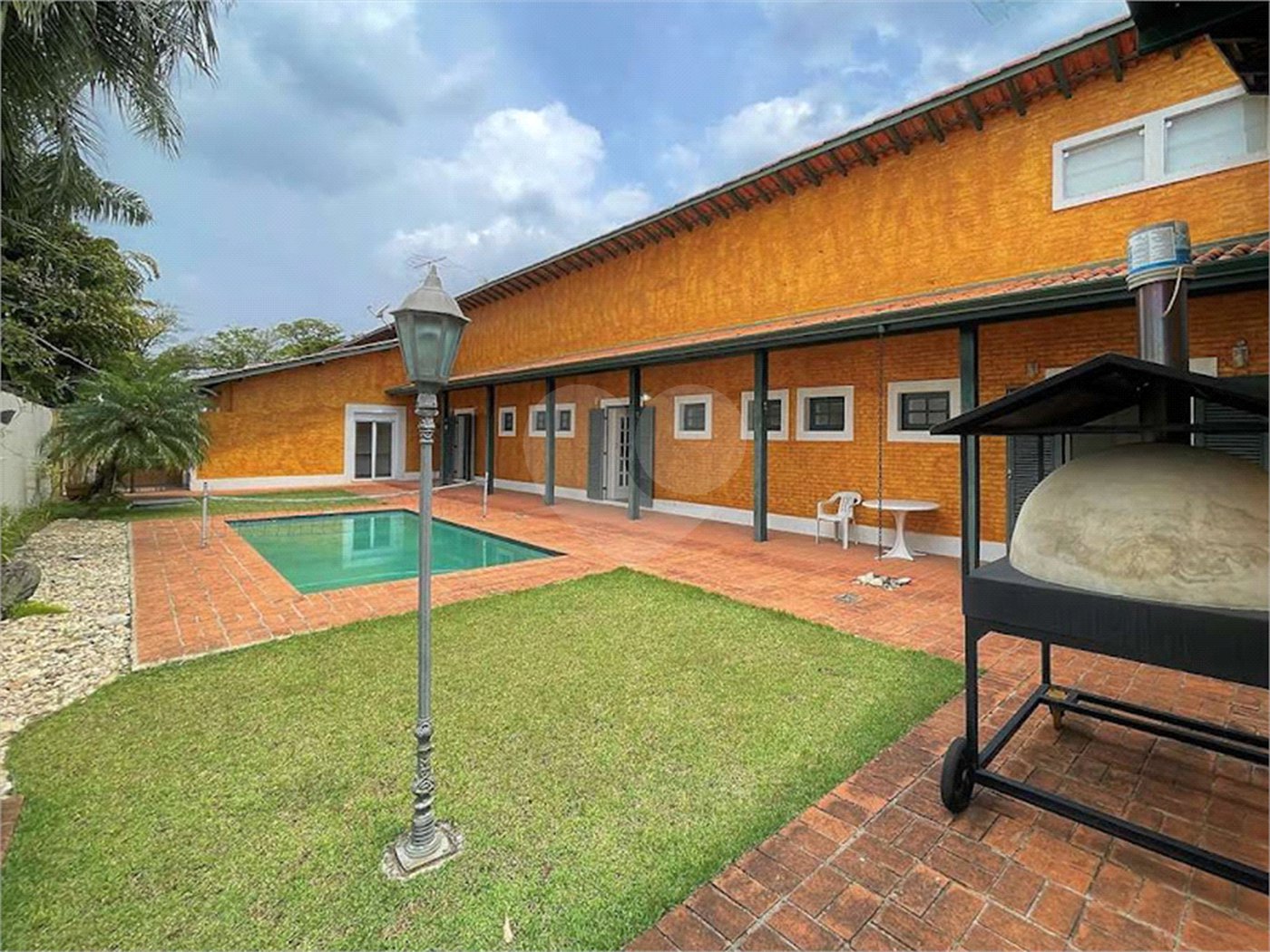 Casa à venda com 4 suítes no condomínio Miollo da Granja, Cotia - SP