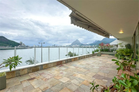 Cobertura à venda com 7 quartos, sendo 3 suítes,  em Lagoa, Rio de Janeiro, RJ