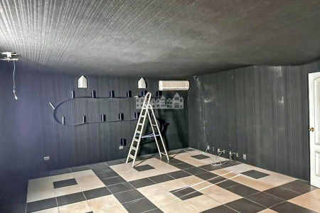 Casa à venda com 4 suítes em Vila Petrópolis, Atibaia, SP