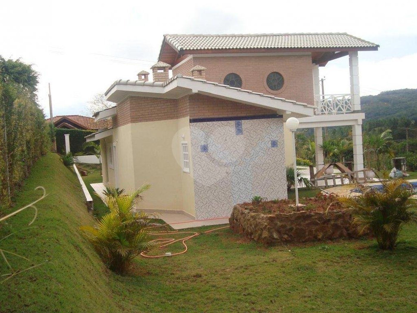 Casa à venda com 4 quartos, sendo 3 suítes, em Recreio Campo Verde, Ibiúna, SP