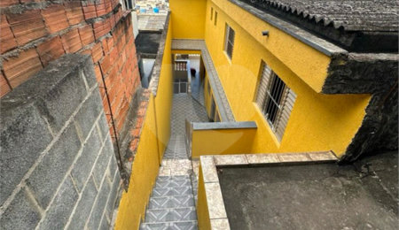 Sobrado à venda com 3 quartos, sendo 1 suíte,  em Perus, São Paulo, SP