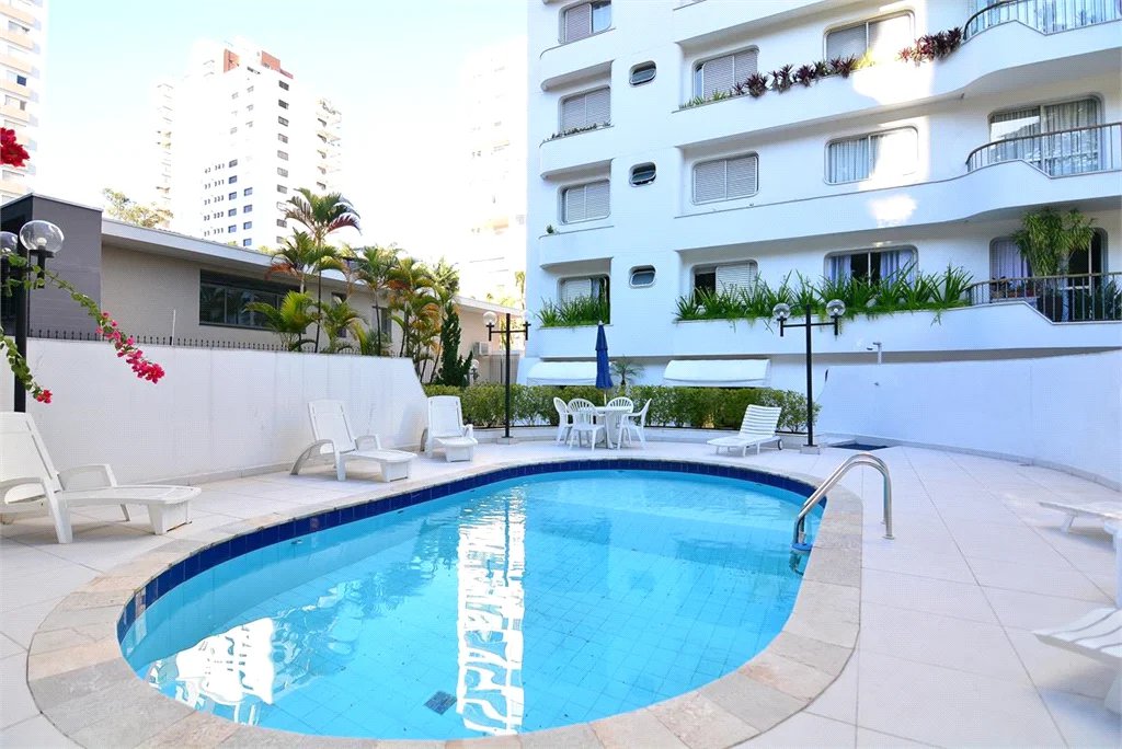 Apartamento à venda com 4 quartos, sendo 2 suítes, em Brooklin Paulista, São Paulo, SP