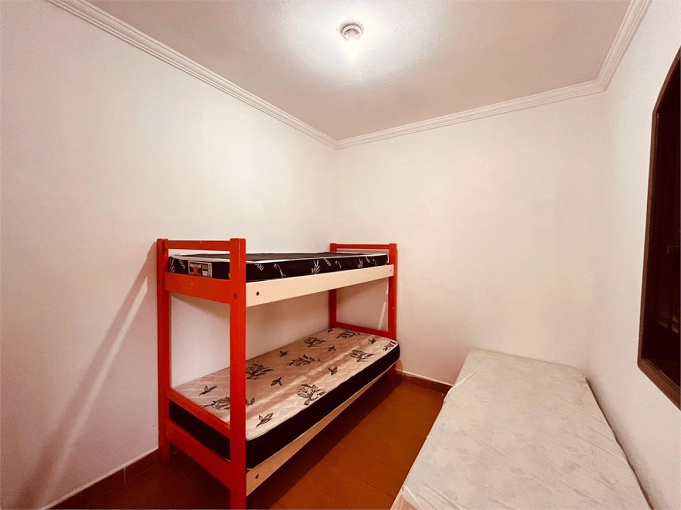 Casa com 6 dormitórios à venda, 300 m² por R$ 680.000,00 - Balneário Cidade Atlântica - Guarujá/SP