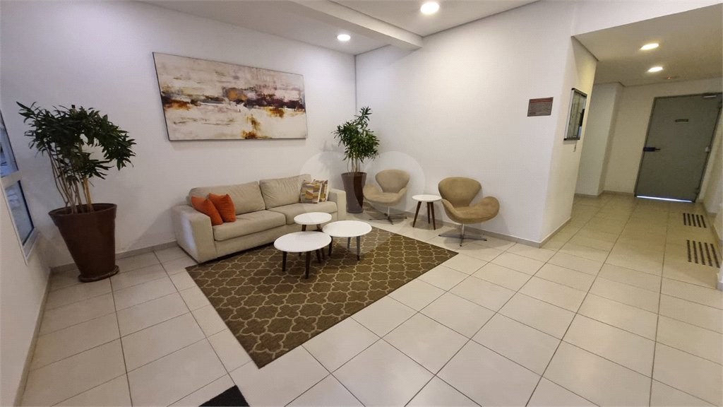 Apartamento à venda com 3 quartos, sendo 1 suíte,  em Chácara São João, São Paulo, SP