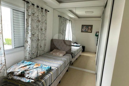Sobrado à venda com 2 quartos em Jardim Carlos Cooper, Suzano, SP