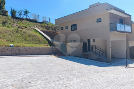 Casa para Locação no Residencial São Sebastião em Louveira/SP