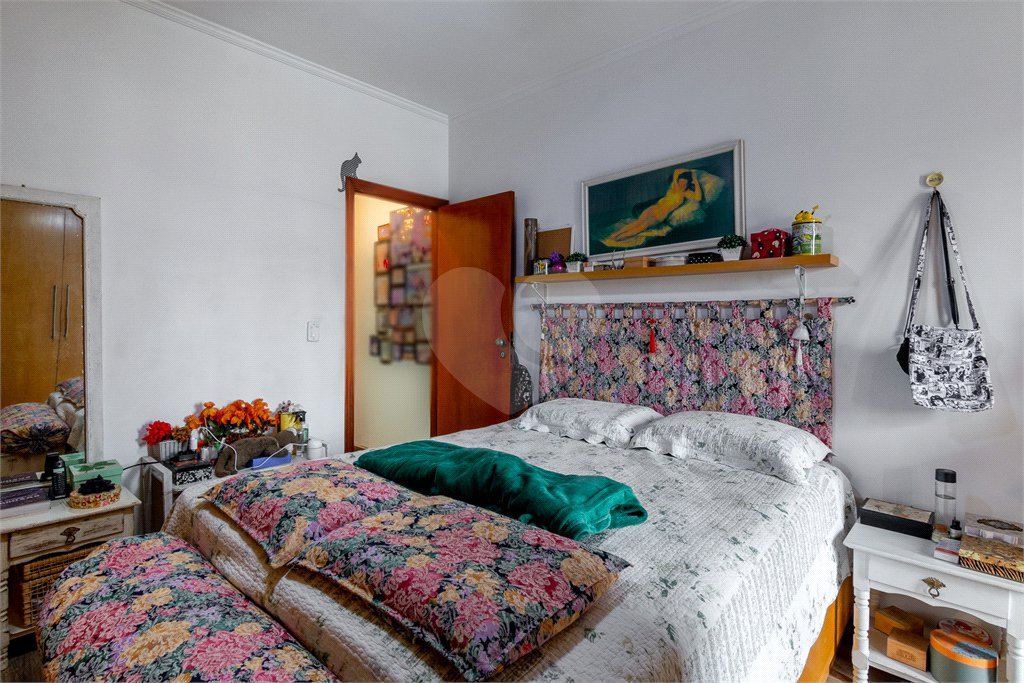 Sobrado à venda com 4 quartos, sendo 3 suítes, em Vila Gustavo, São Paulo, SP