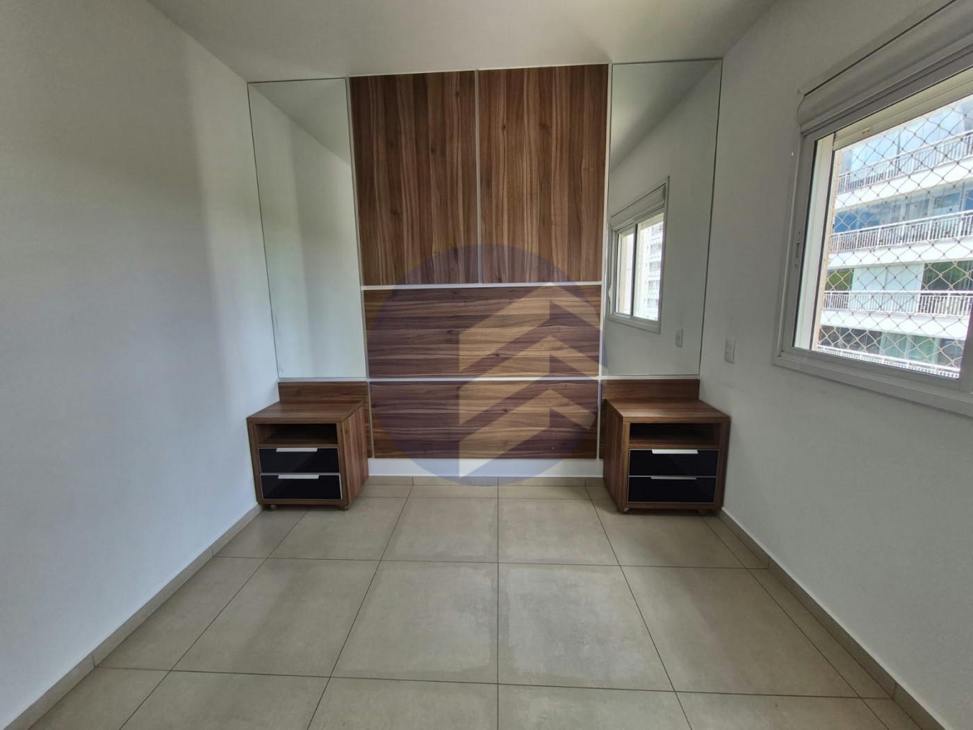 Apartamento à venda ou para alugar, 110m² com 2 quartos, sendo 1 suíte, escritório e  vagas Condomínio Paulistano, São Paulo - SP